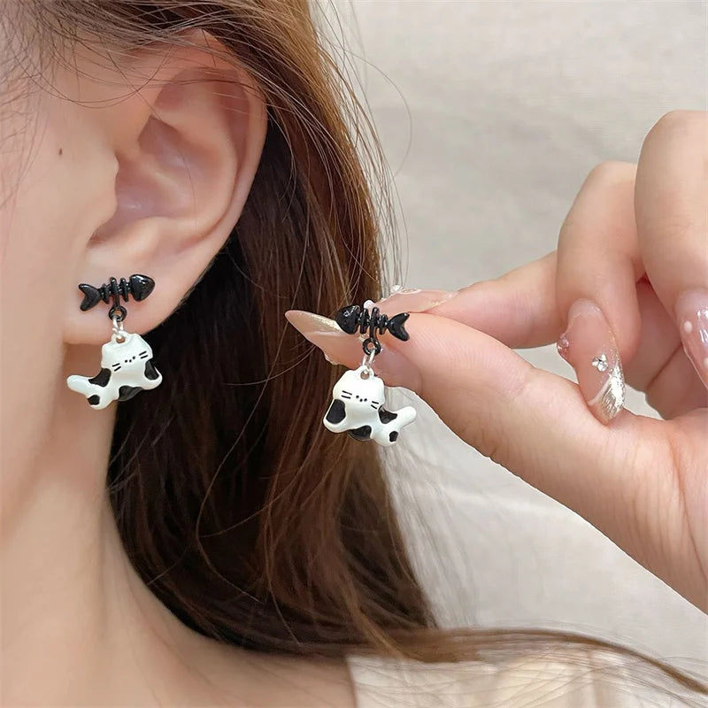 Lovely Cat Pumpkin Stud Earrings for Women Fashion Dangle Piercing Jewelry Star Bowknot Fish Bone Statement Party Ear Drop Gifts